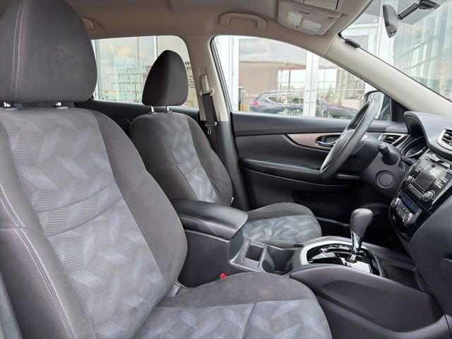 Used 2015 Nissan Rogue SV image 27