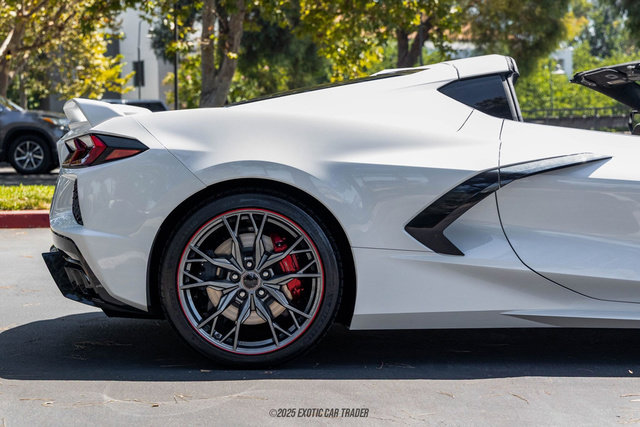 Used 2023 Chevrolet Corvette Stingray Premium Cpe w/ Z51 Performance Package image 10