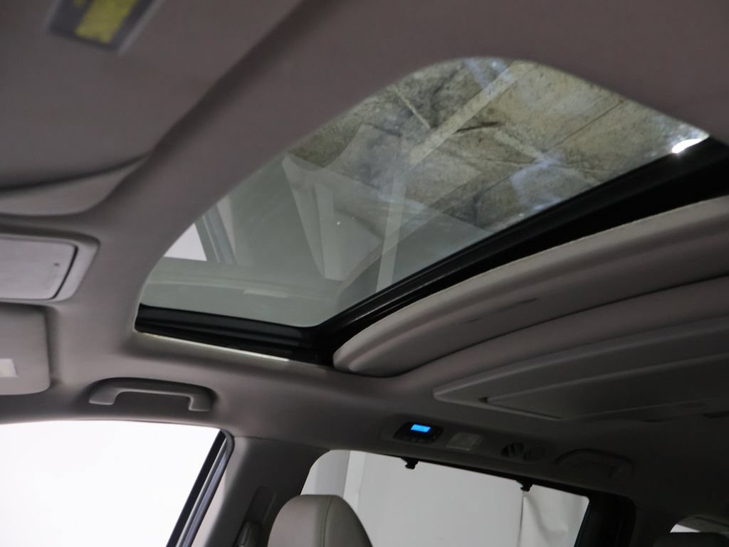 Used 2012 Honda Odyssey Touring image 27