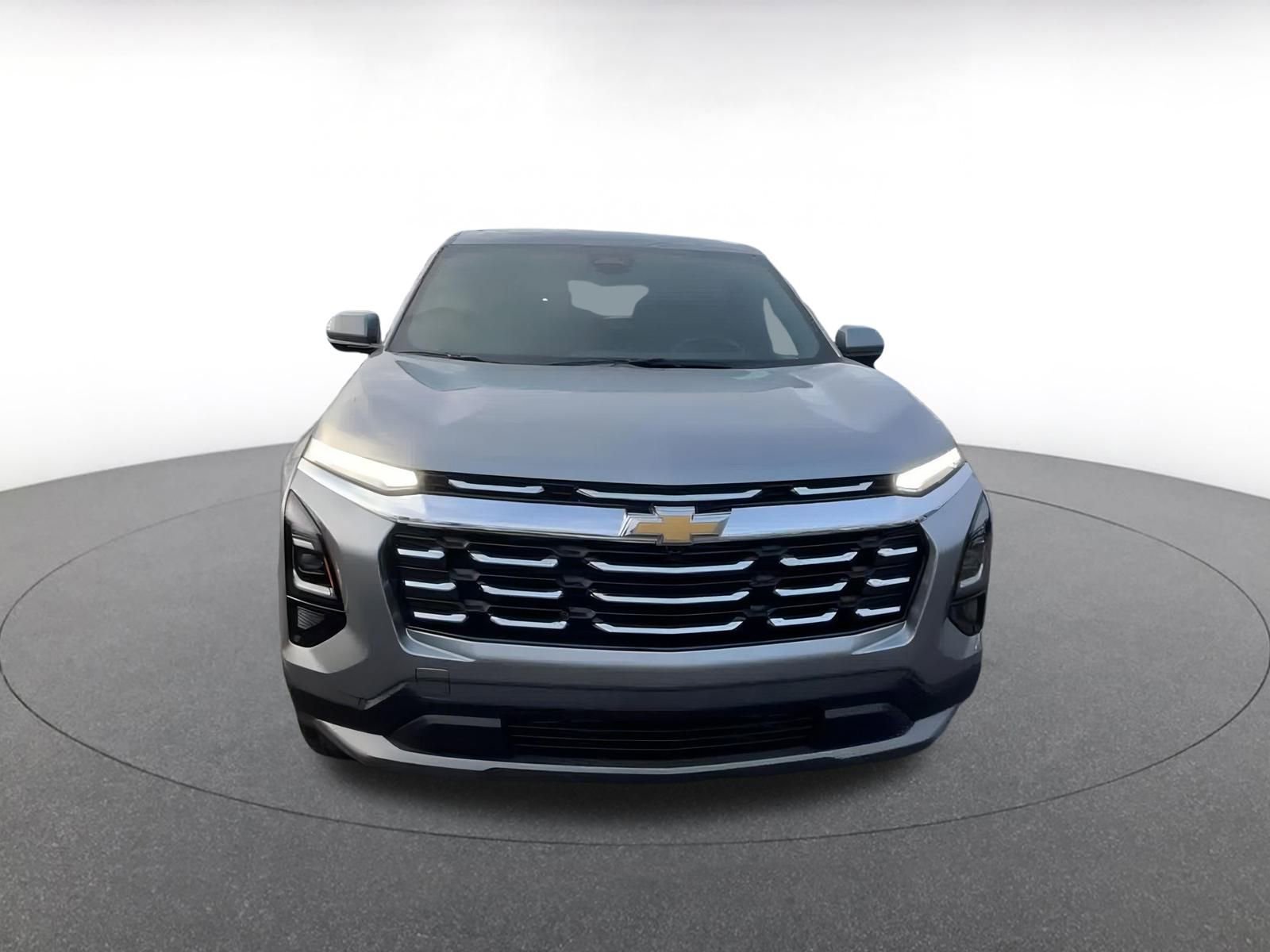 Used 2025 Chevrolet Equinox LT image 4