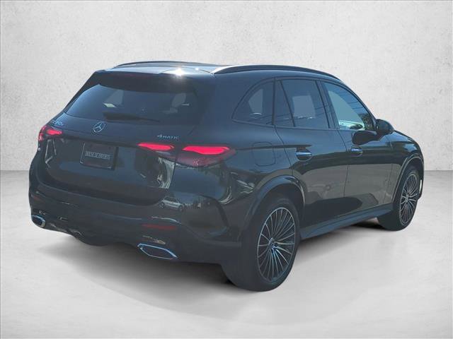 Used 2025 Mercedes-Benz GLC 350e 4MATIC image 5