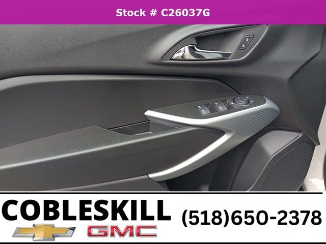 New 2026 Chevrolet Trax RS image 12