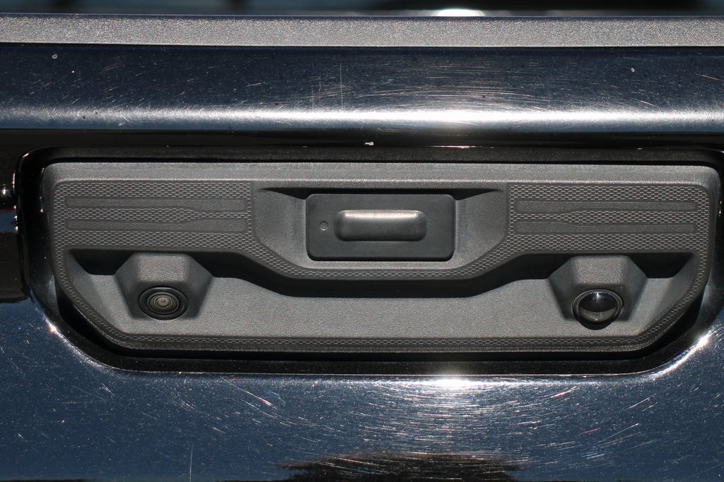 Used 2021 GMC Sierra 3500 SLE w/ SLE Value Package image 40