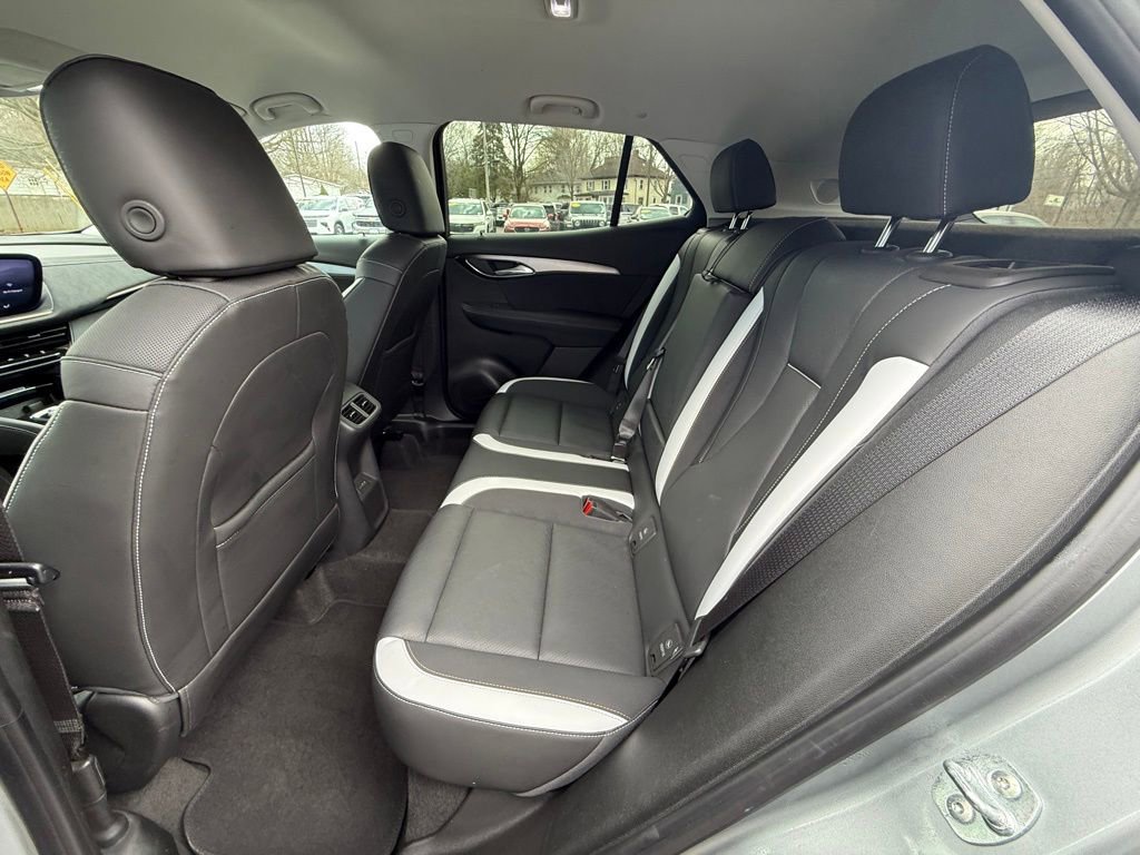 Used 2025 Buick Envision Sport Touring image 21