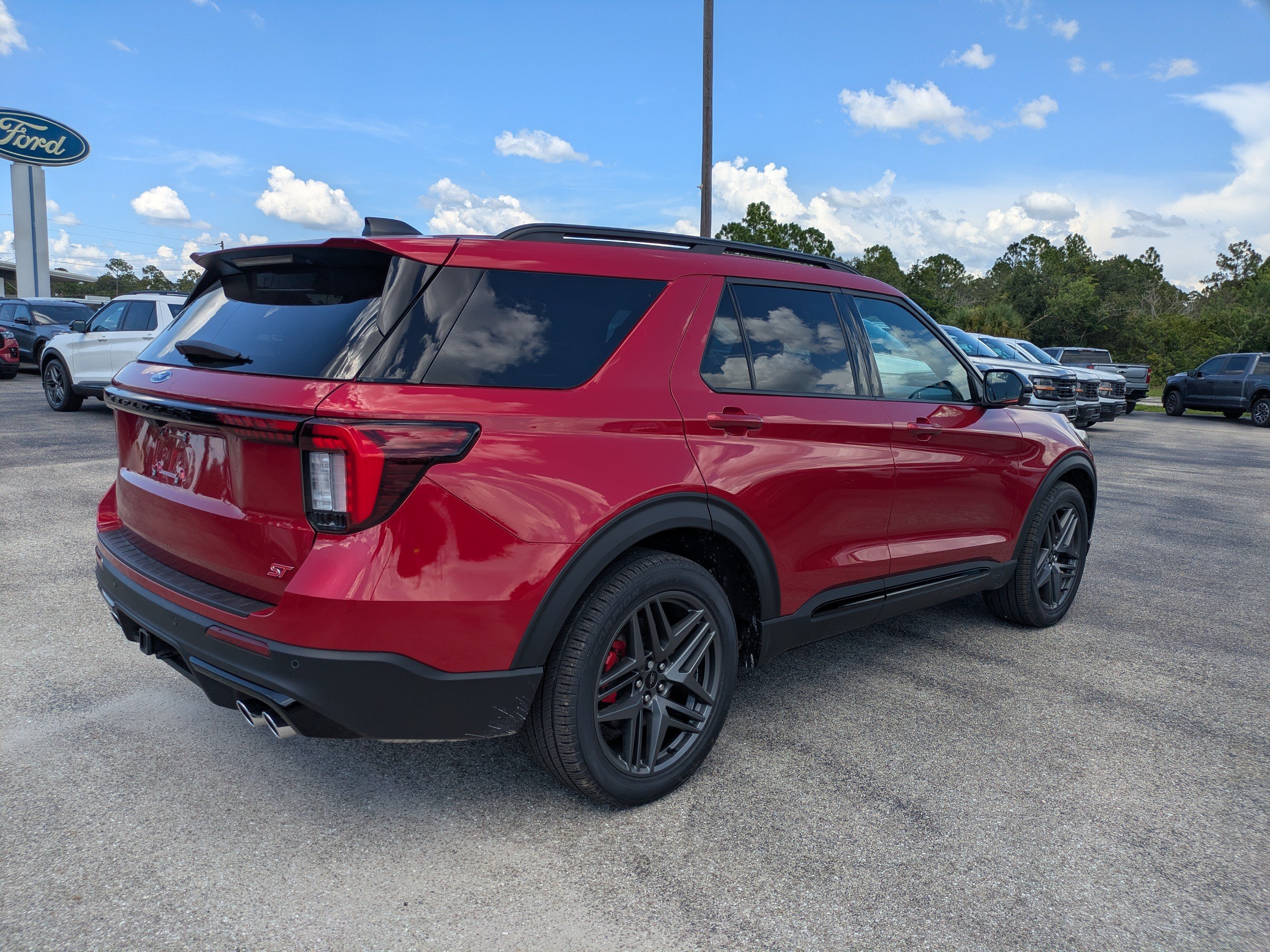 Used 2026 Ford Explorer ST w/ Sun And Sound Package AWD/4WD image 4