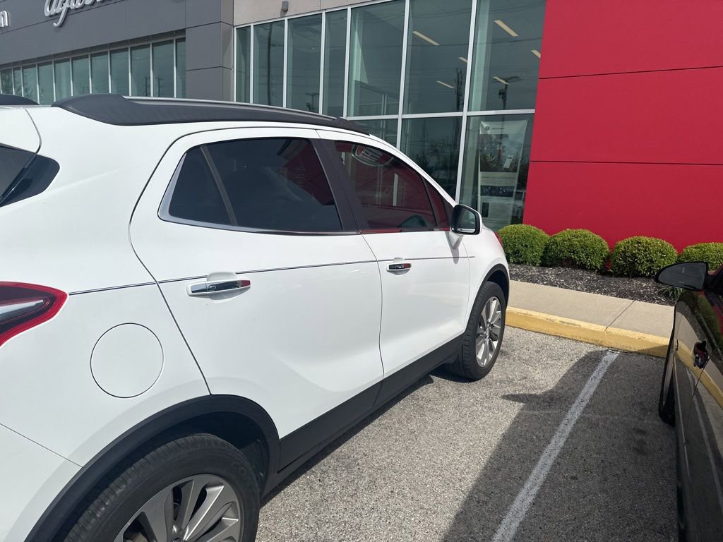 Used 2020 Buick Encore Preferred image 7