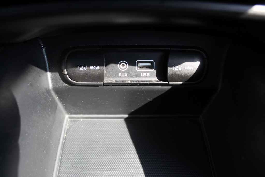 Used 2018 Kia Sorento LX image 21