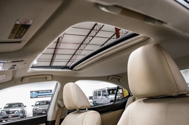 Used 2017 Lexus ES 350 w/ Accessory Package 2 FWD image 5