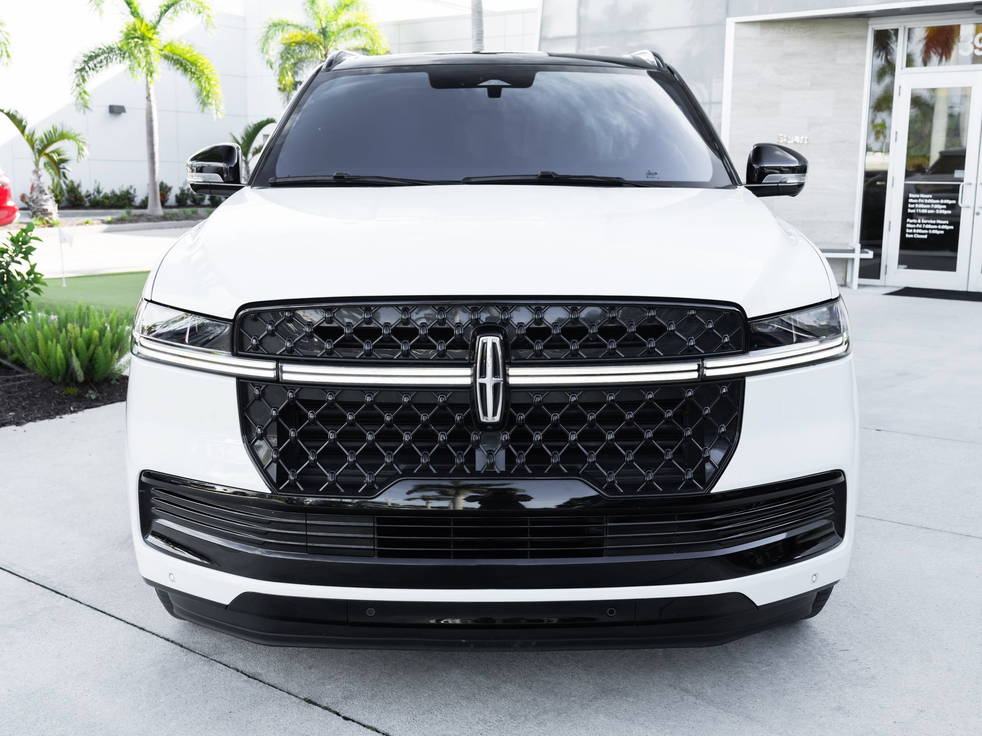 Used 2025 Lincoln Navigator L Black Label AWD/4WD image 5