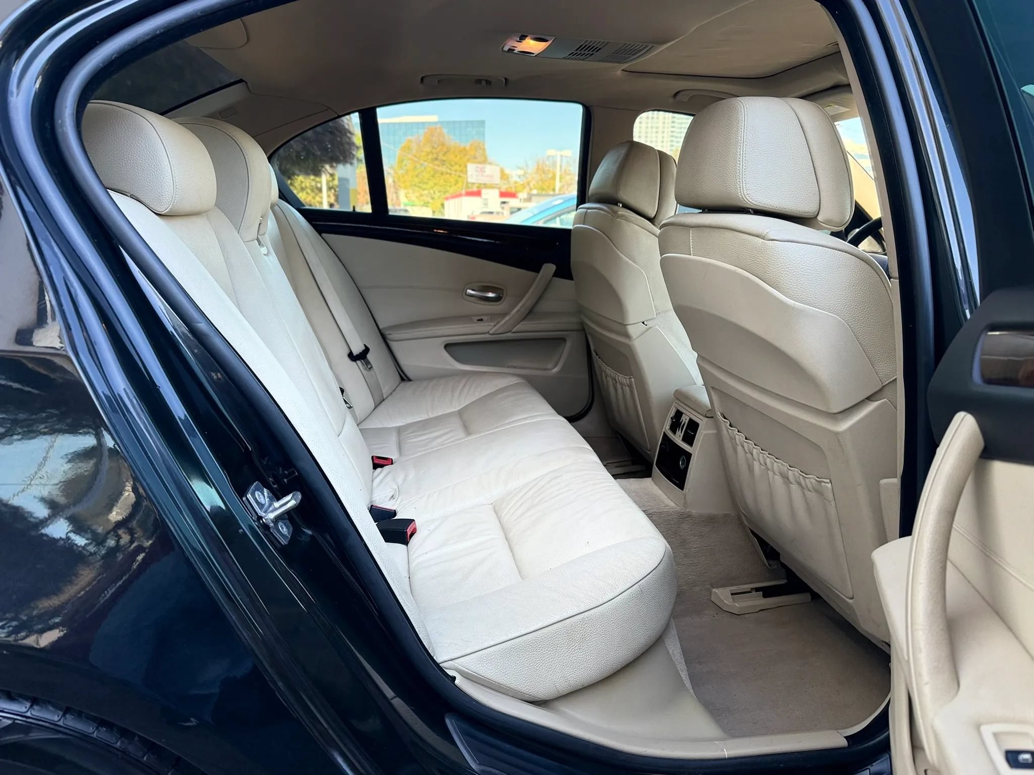 Used 2010 BMW 528i Sedan RWD image 31