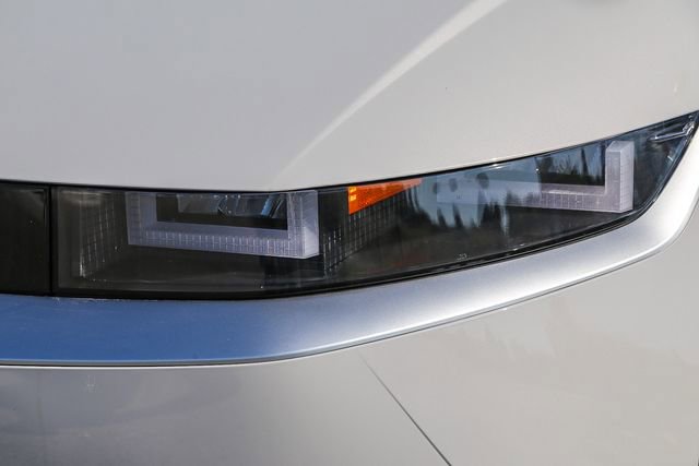 New 2026 Hyundai Ioniq 5 SE RWD image 8