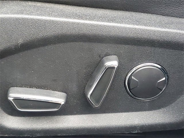 Used 2018 Ford Fusion Energi SE image 9