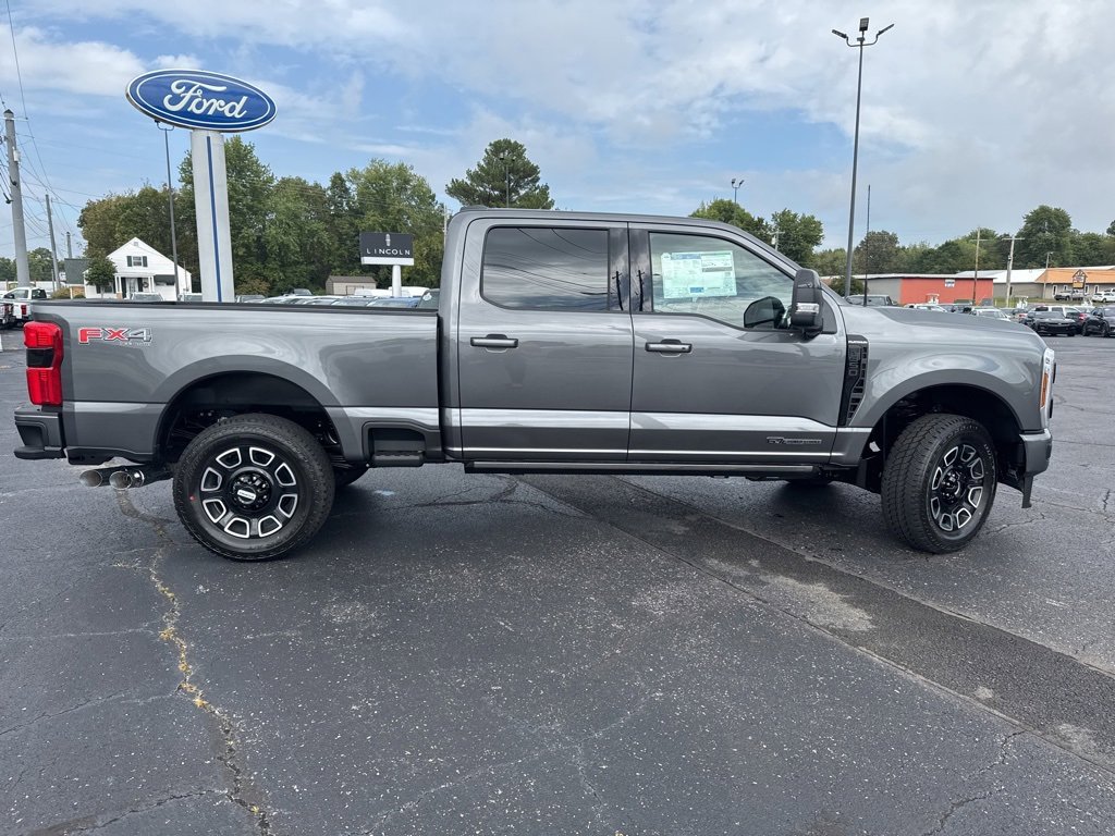 New 2026 Ford F350 Platinum w/ FX4 Off-Road Package image 9