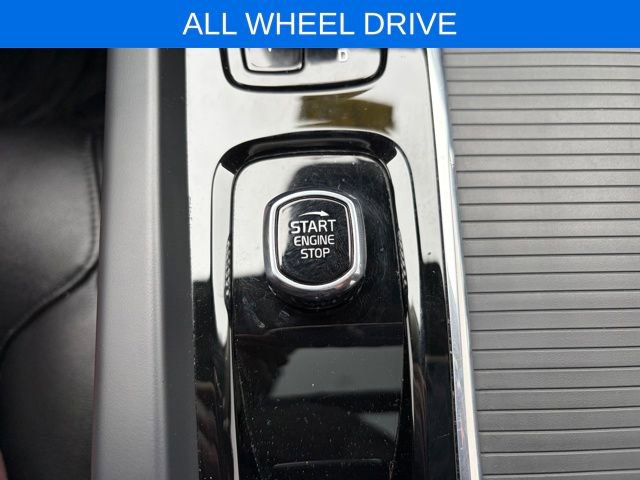Used 2024 Volvo S60 B5 Core image 4