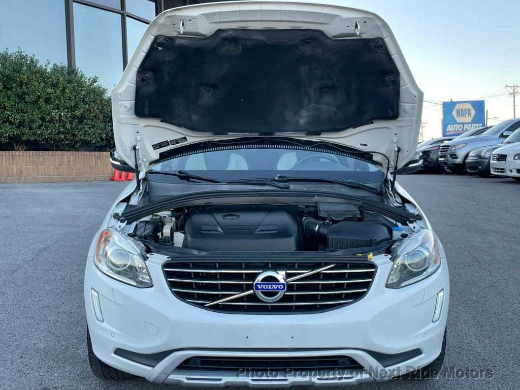 Used 2017 Volvo XC60 T6 Dynamic w/ Preferred Option Package AWD/4WD image 13