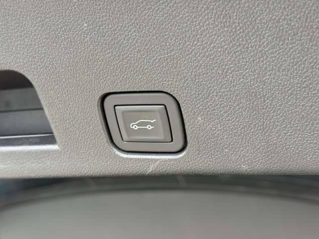 Used 2026 Chevrolet Traverse LT AWD/4WD image 10