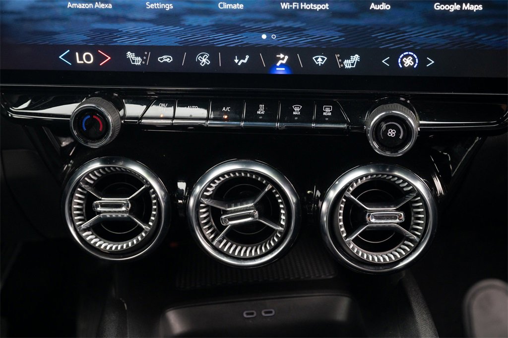 Used 2024 Chevrolet Blazer EV LT image 31