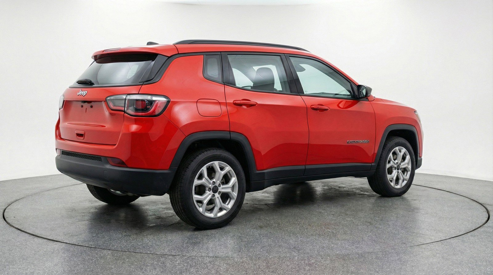 Used 2025 Jeep Compass Latitude image 9