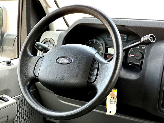 Used 2009 Ford E-350 and Econoline 350 XLT image 25