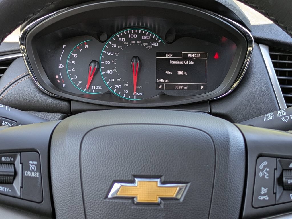 Used 2022 Chevrolet Trax LT w/ LT Convenience Package AWD/4WD image 26