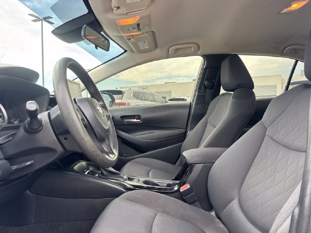Used 2020 Toyota Corolla LE FWD image 16