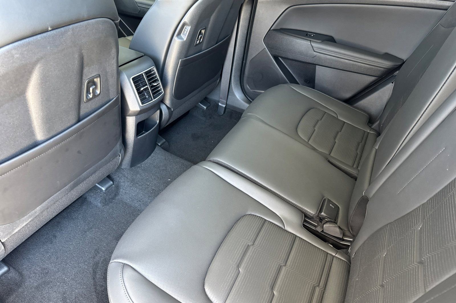 New 2026 Kia Sportage SX image 10