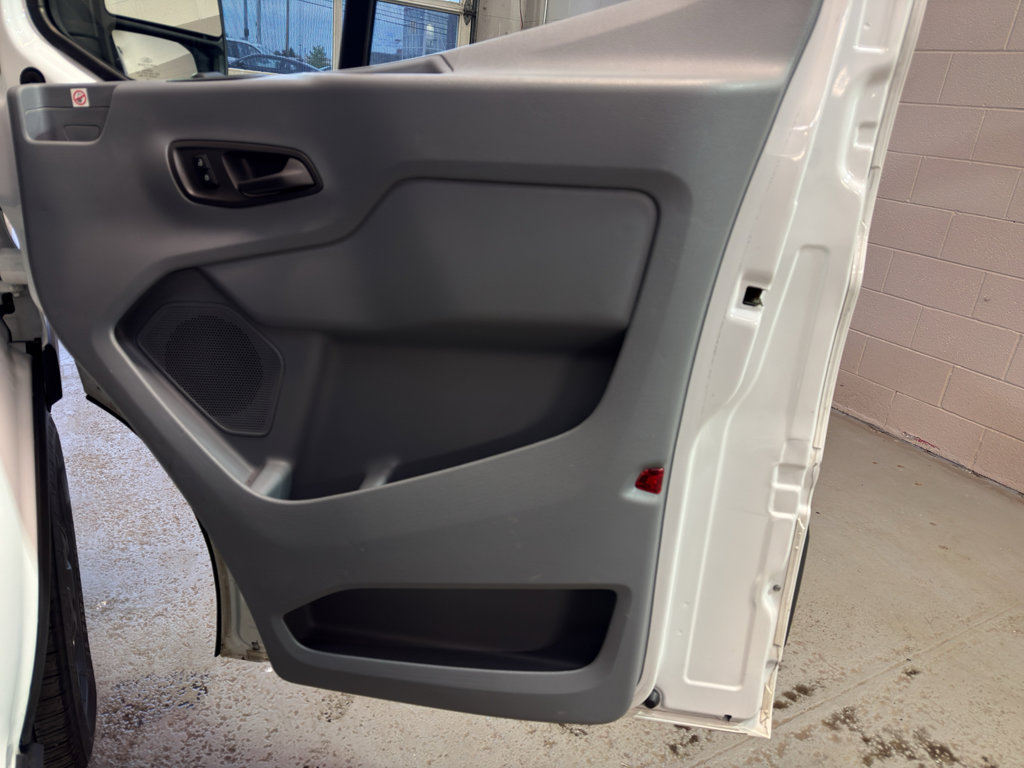 Used 2019 Ford Transit 250 148 Low Roof RWD image 18