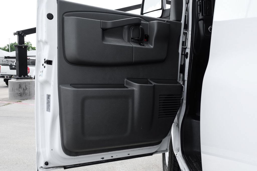 Used 2021 Chevrolet Express 2500 RWD image 37