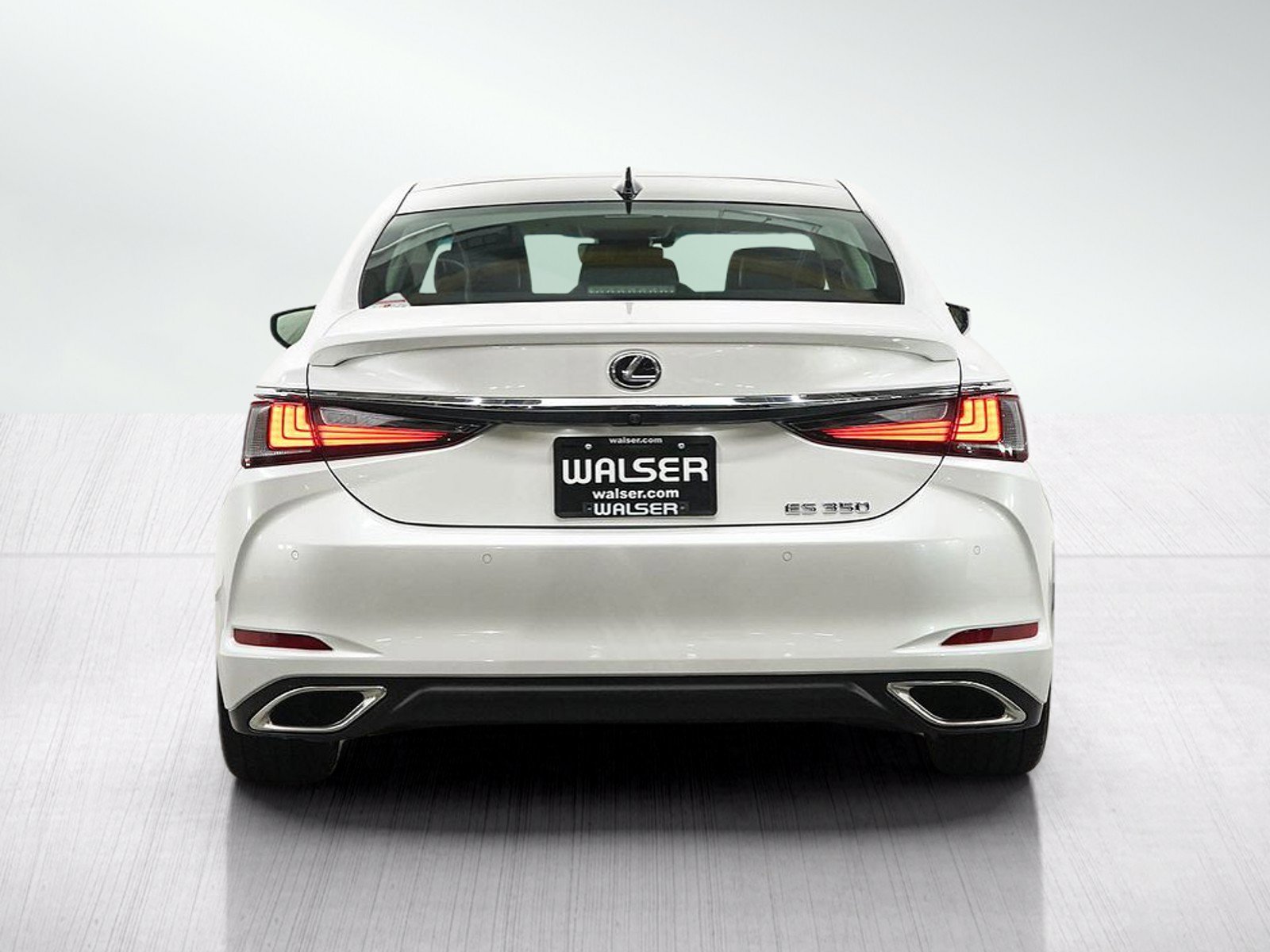 Used 2024 Lexus ES 350 w/ Accessory Package (Z1) FWD image 4