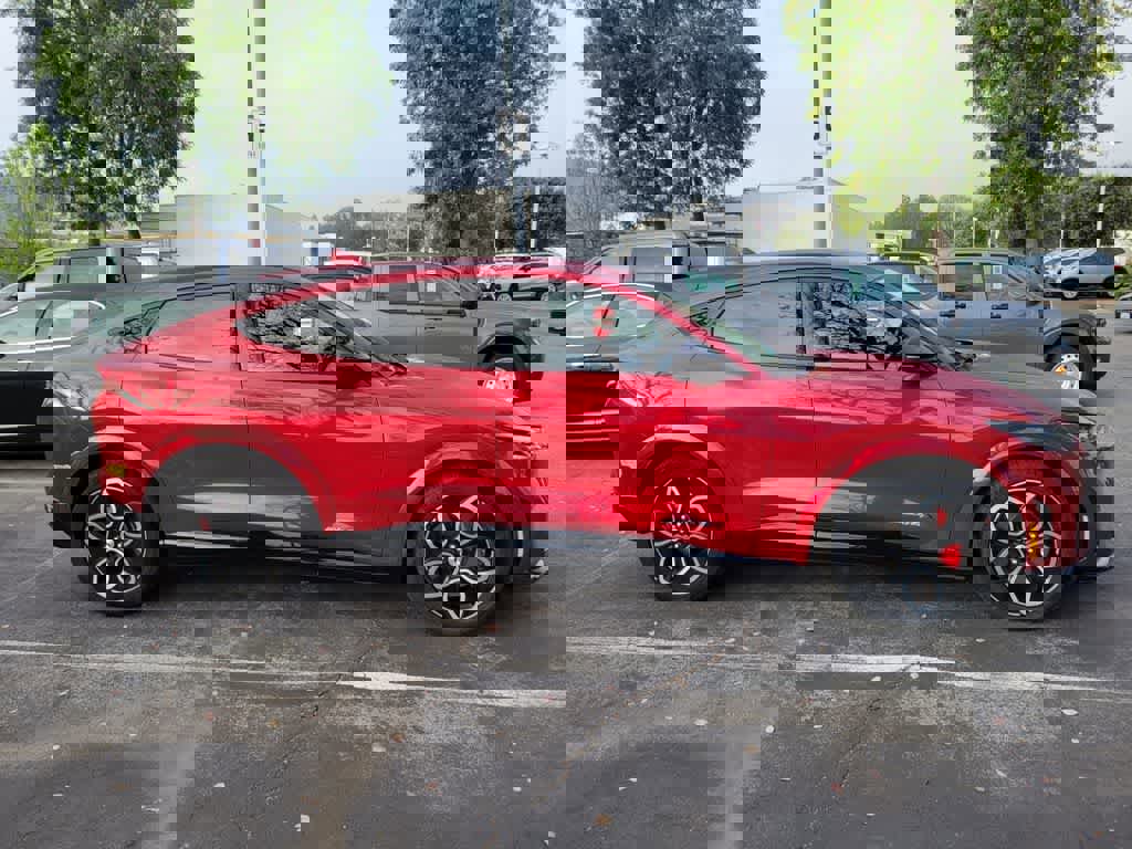 Certified 2021 Ford Mustang Mach-E GT image 8