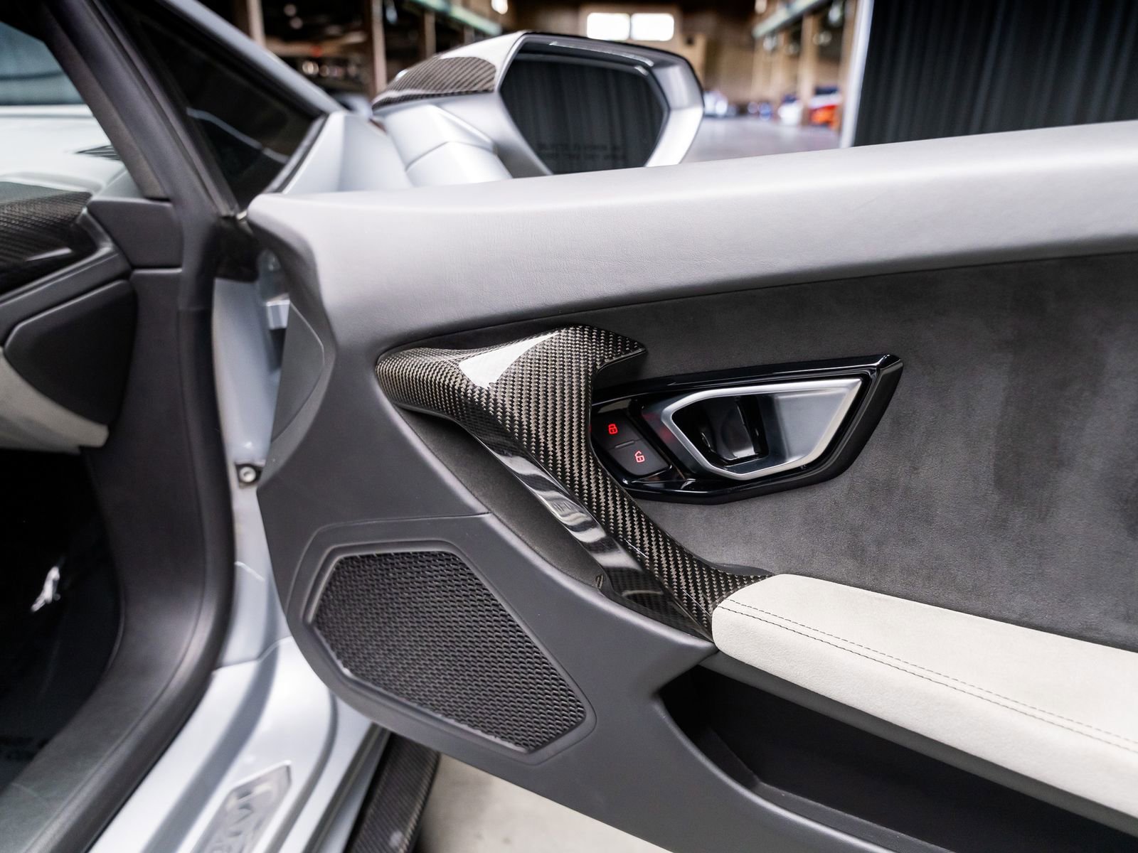 Used 2015 Lamborghini Huracan LP 610-4 image 69