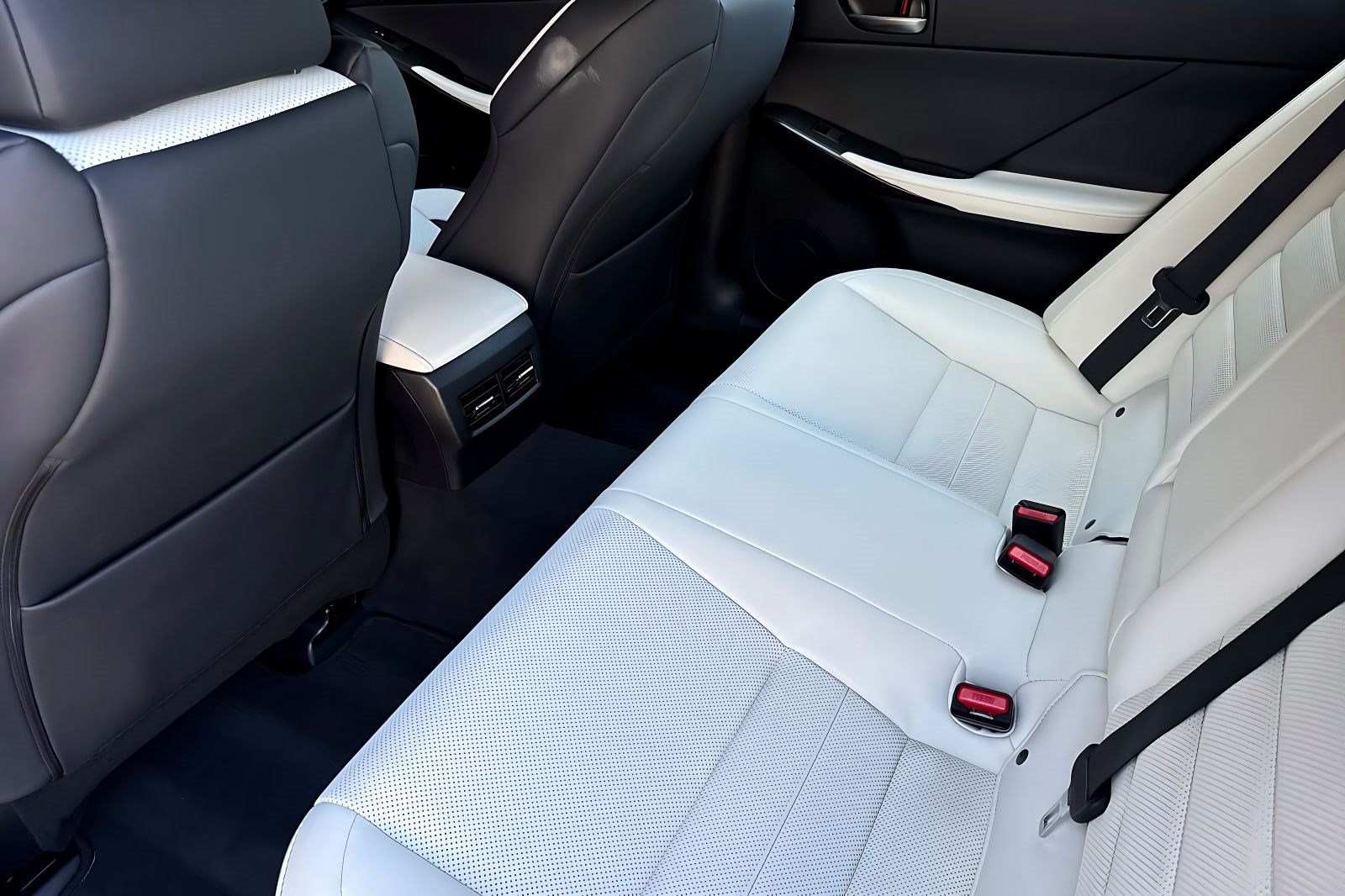 Certified 2023 Lexus IS 350 F Sport w/ Accessory Package RWD image 26