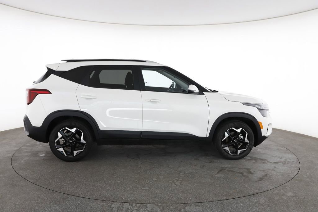 Used 2025 Kia Seltos S image 14
