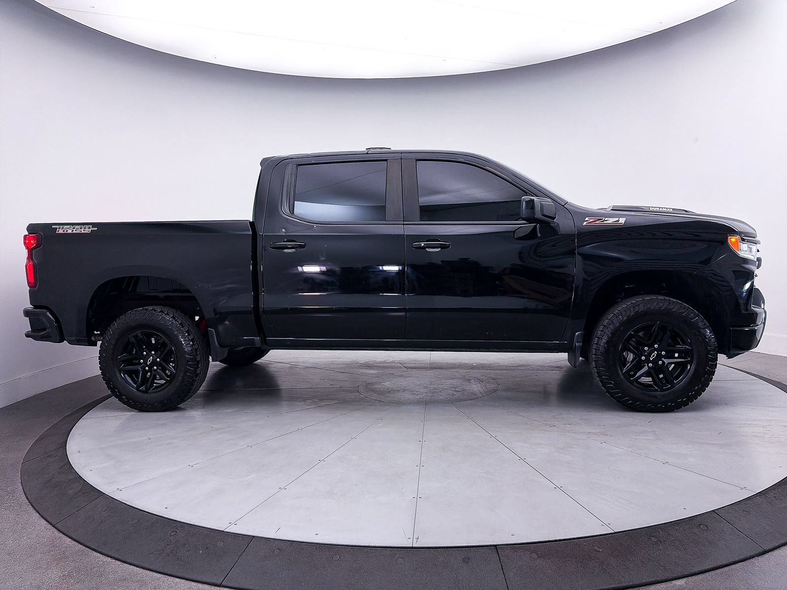 Used 2023 Chevrolet Silverado 1500 LT Trail Boss AWD/4WD image 34