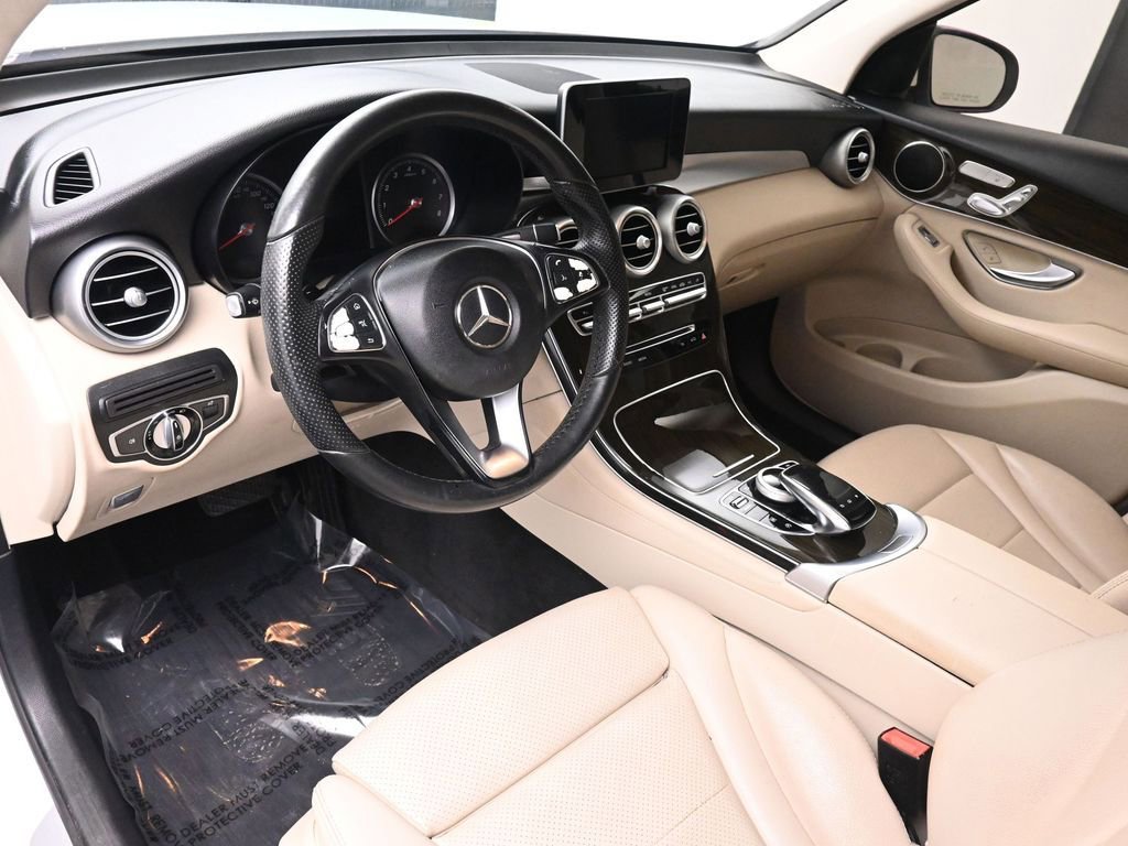 Used 2016 Mercedes-Benz GLC 300 image 11
