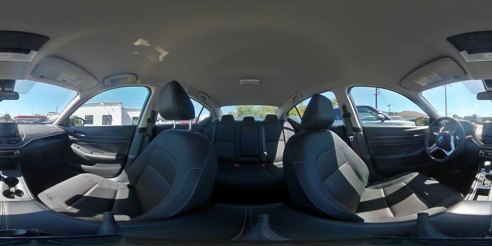 Used 2025 Nissan Altima 2.5 SV FWD image 43