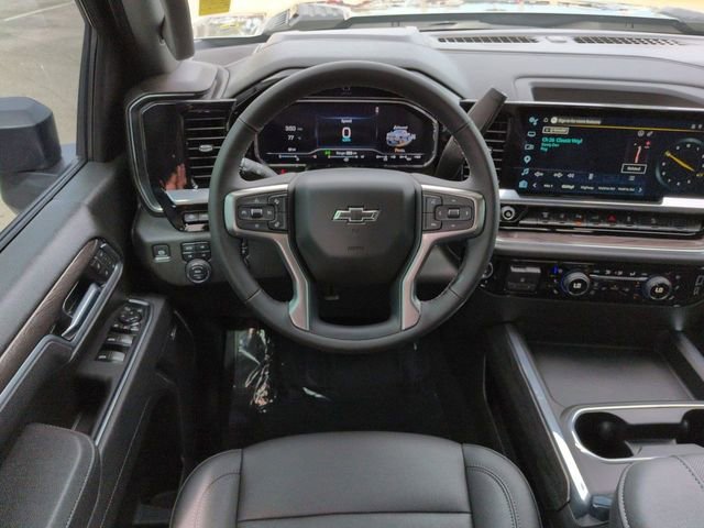 Used 2025 Chevrolet Silverado 2500 LTZ w/ LTZ Plus Package image 16