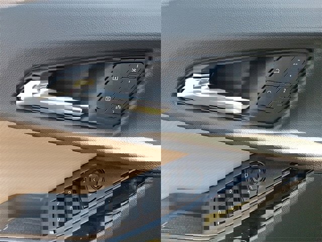 New 2026 Chevrolet Equinox ACTIV w/ Convenience Package III image 9