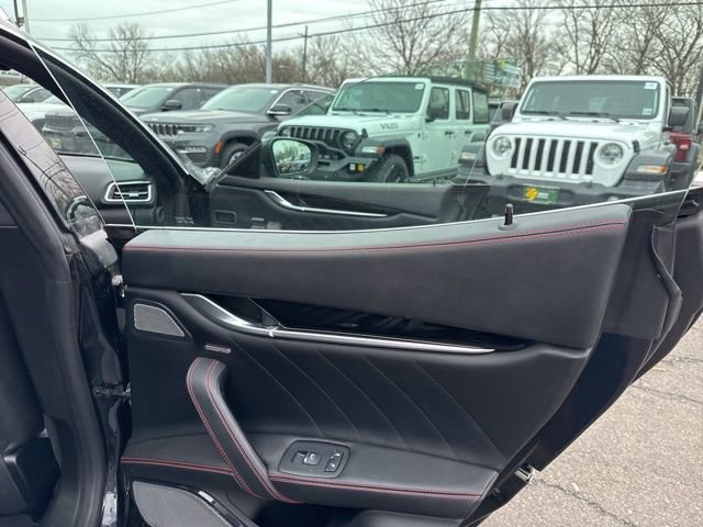 Used 2019 Maserati Ghibli S GranSport Q4 image 32