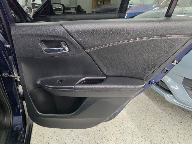 Used 2016 Honda Accord Sport image 35