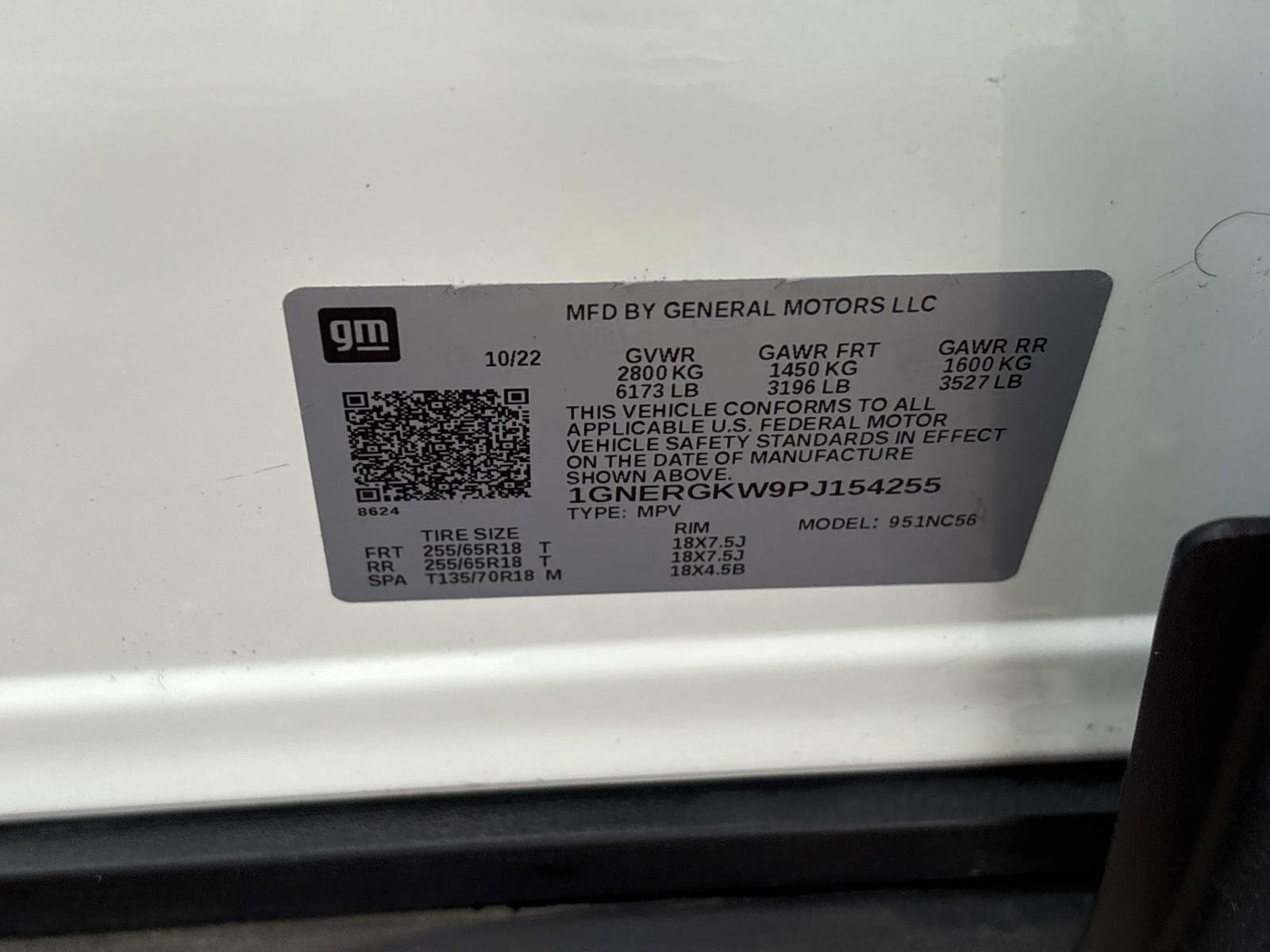 Used 2023 Chevrolet Traverse LT image 35