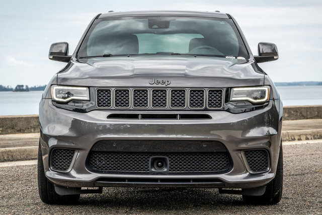Used 2018 Jeep Grand Cherokee Trackhawk AWD/4WD image 13