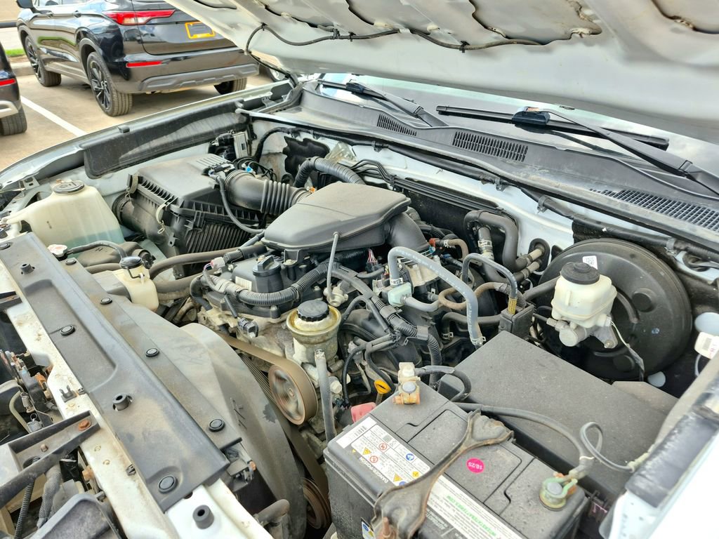 Used 2021 Toyota Tacoma SR AWD/4WD image 37
