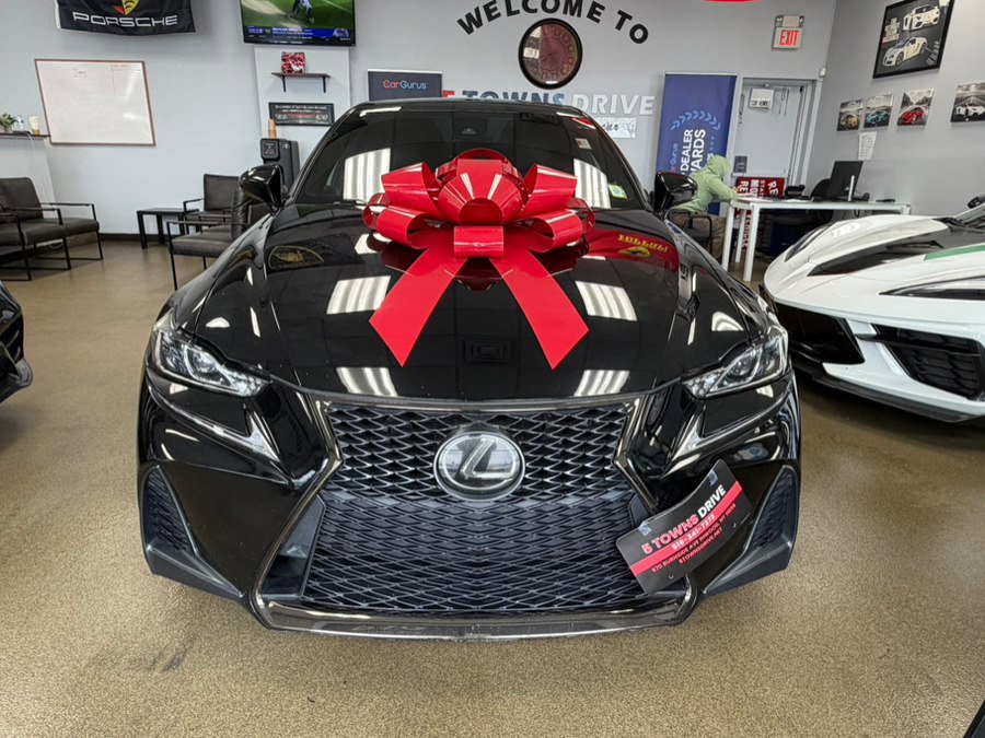 Used 2020 Lexus IS 350 F Sport w/ Blackline Edition AWD/4WD image 4