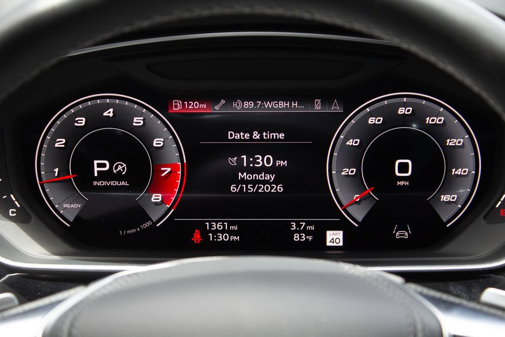 Used 2023 Audi S8 w/ S8 Comfort Plus Package AWD/4WD image 15