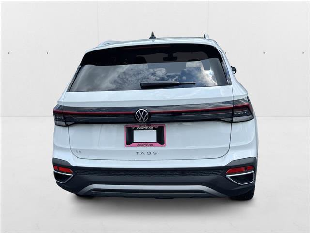 New 2025 Volkswagen Taos SE image 6