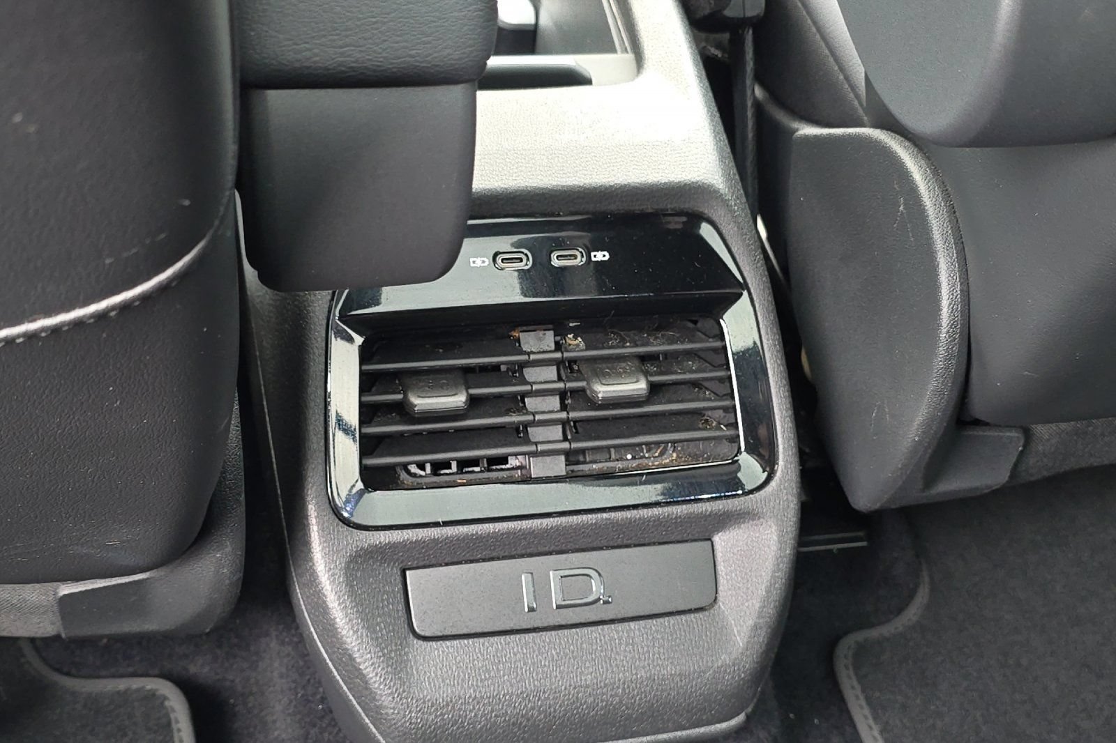 Used 2022 Volkswagen ID.4 Pro S w/ Gradient Package AWD/4WD image 13