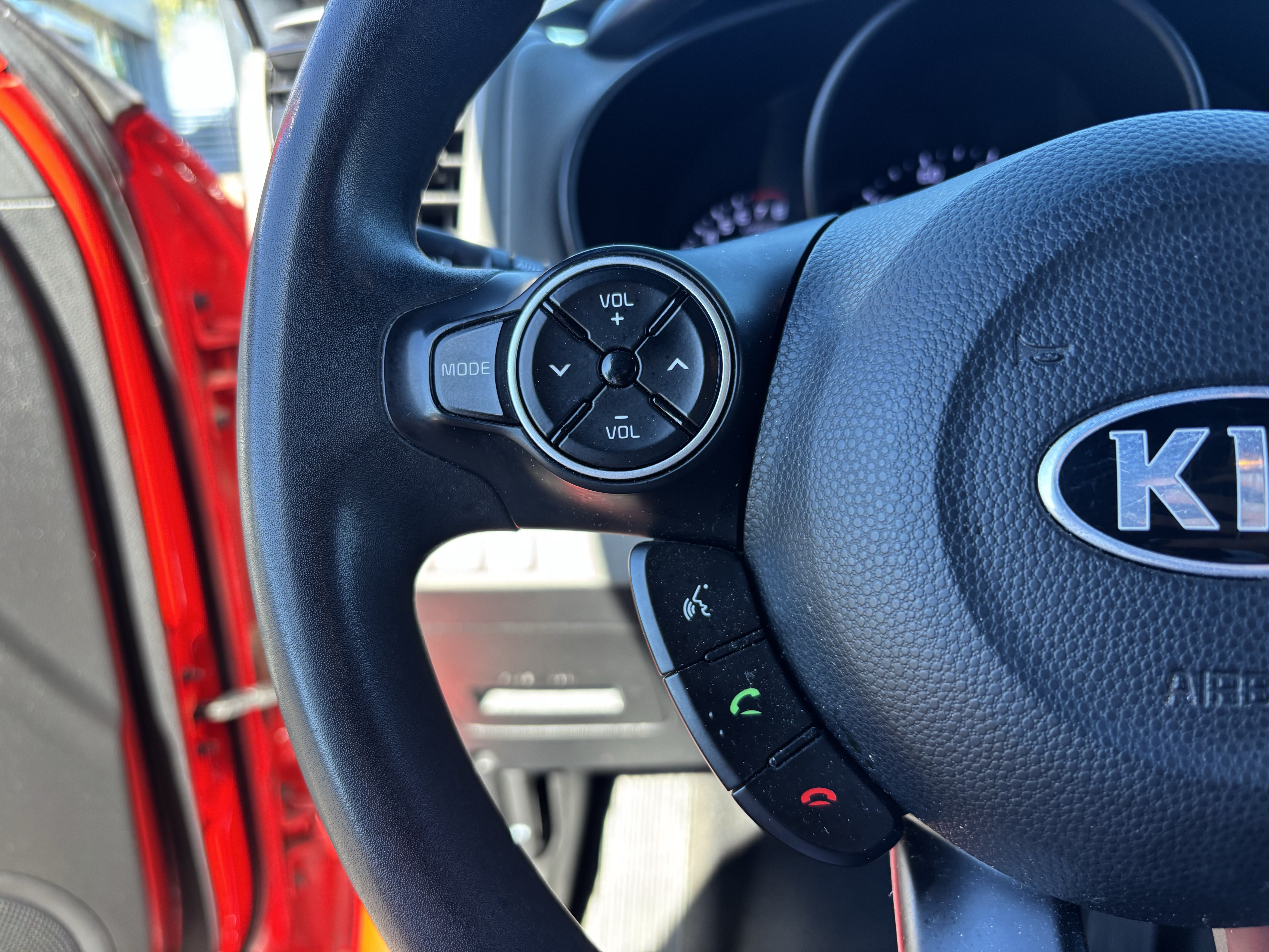 Used 2019 Kia Soul FWD image 25