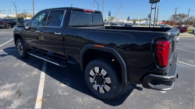 New 2026 GMC Sierra 2500 Denali w/ Technology Package AWD/4WD image 8