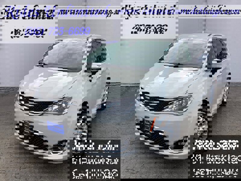 Used 2017 Chrysler Pacifica Touring Plus w/ Tire & Wheel Group image 2